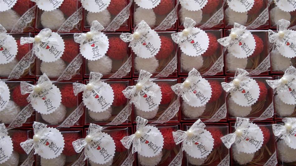 alt="butik sabun top gül"